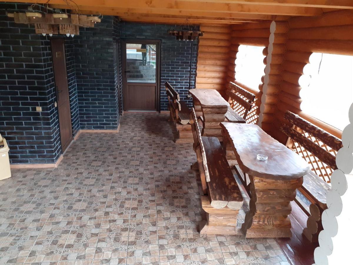 Mountain Dew Hotel Belasovitsa Eksteriør billede