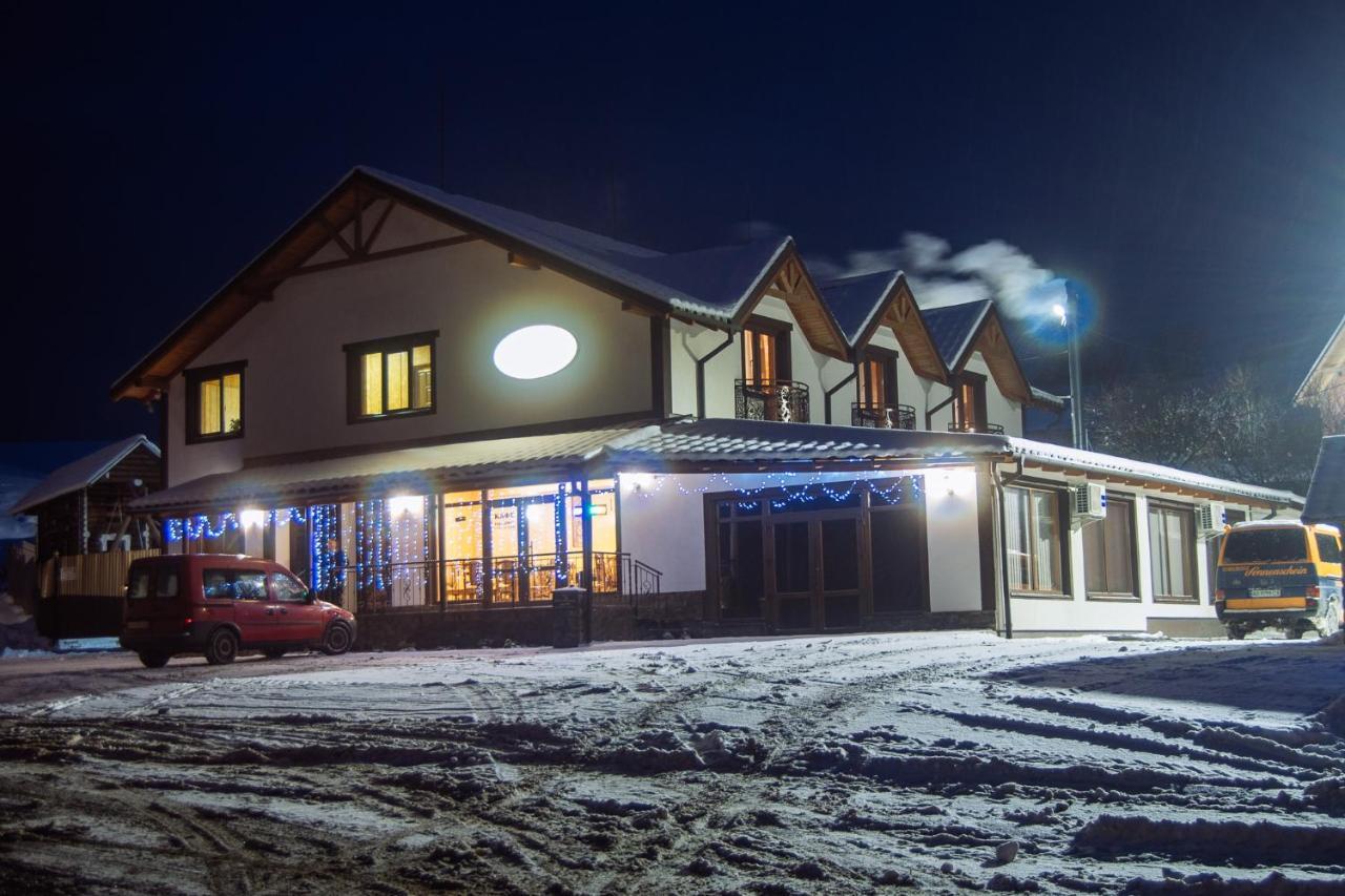 Mountain Dew Hotel Belasovitsa Eksteriør billede